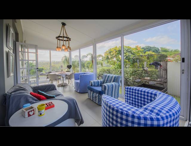 3 BEDROOM TOWNHOUSE FOR SALE IN SHELLY BEACH